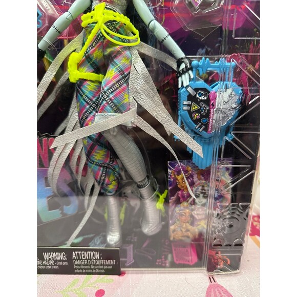 Monster High Frankie Stein Monster Fest - Picture 3 of 4